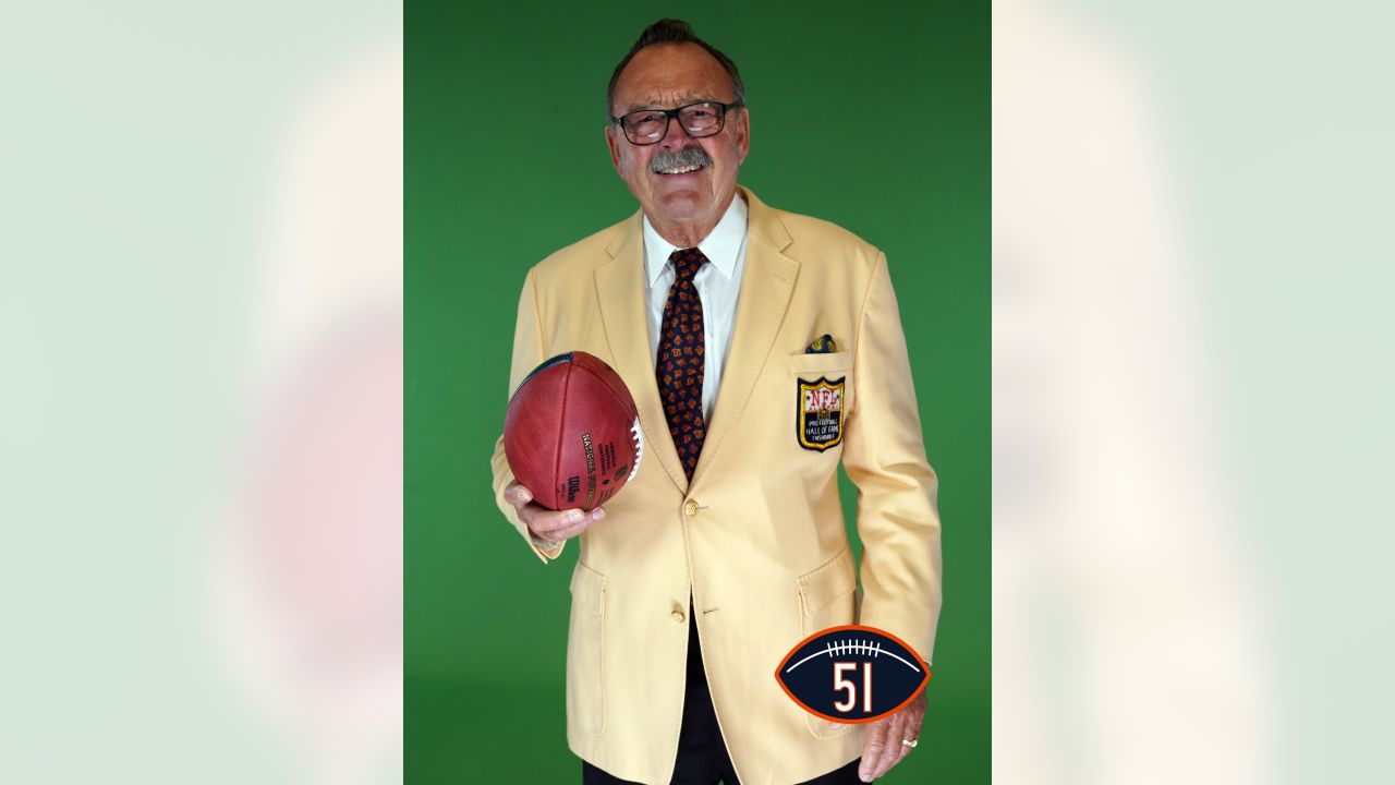 Chicago Bears To Honor Late Hall of Famer Dick Butkus With Jersey Patch –  SportsLogos.Net News