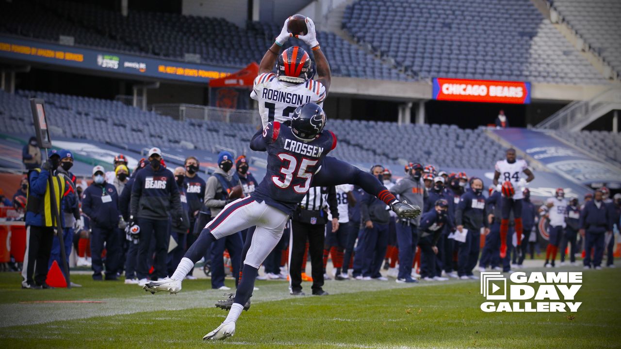 Bears Snap 6-Game Losing Streak, Blow Out Texans at Soldier Field – NBC  Chicago