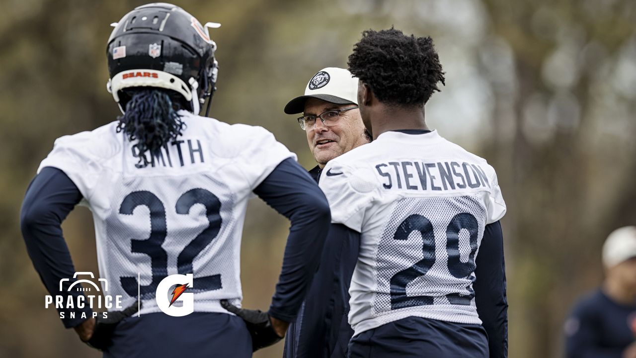 Bears RB Roschon Johnson impresses at rookie minicamp – NBC Sports Chicago