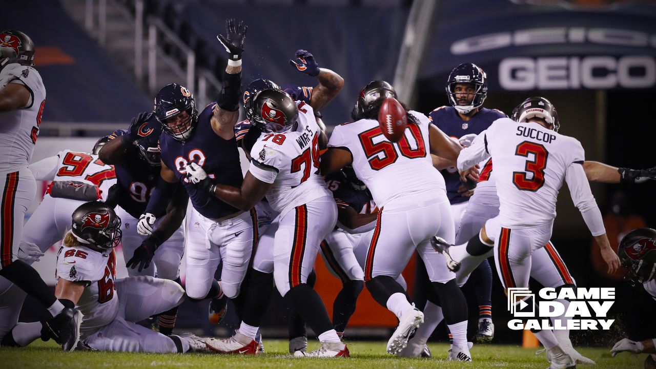 Cool wet Sunday in Chicago, a hot day in Tampa for Sunday's Chicago Bears  game