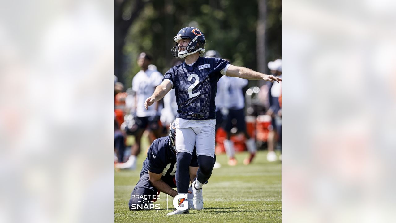 Braxton Jones of the Chicago Bears looks on during OTAs at Halas Hall  News Photo - Getty Images