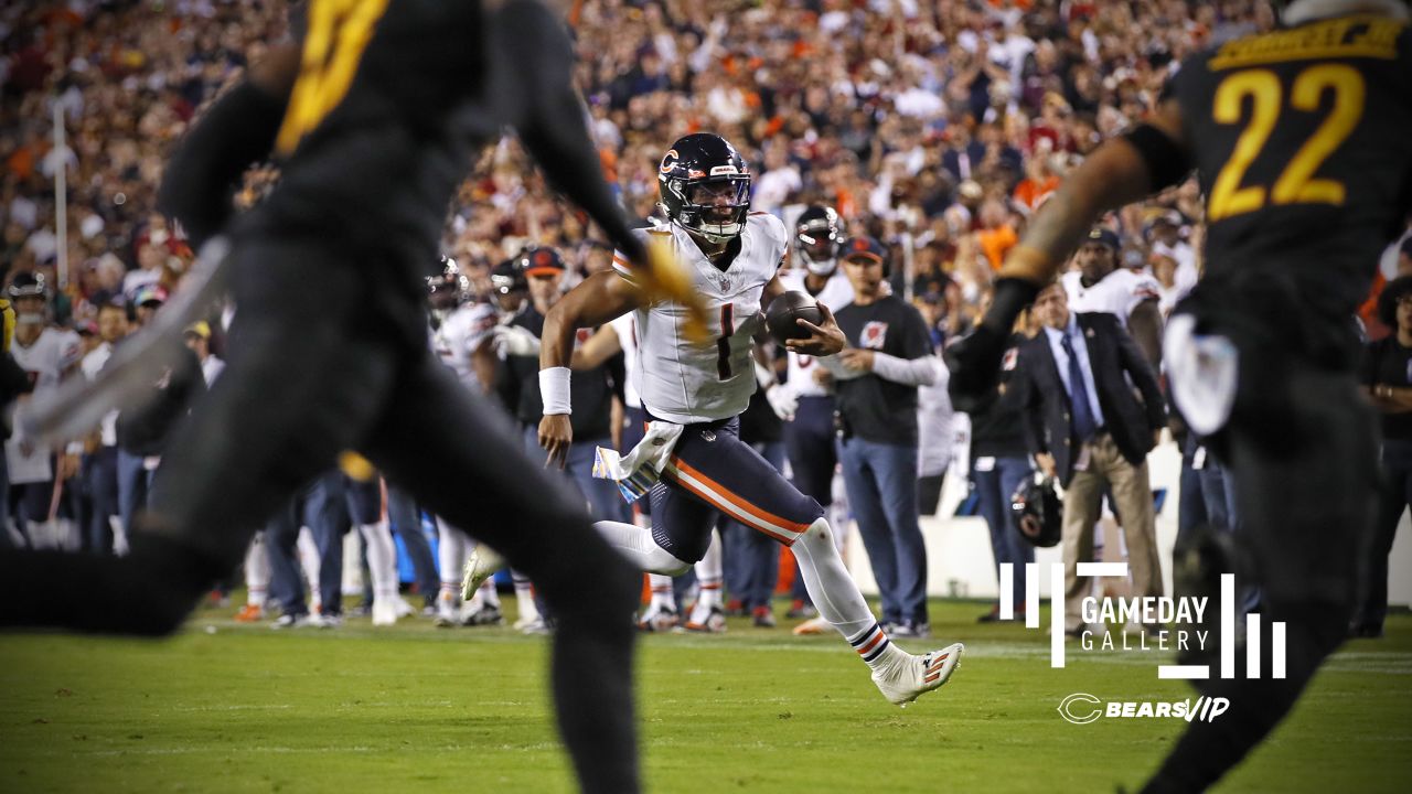 Gameday Gallery: Bears vs. Commanders