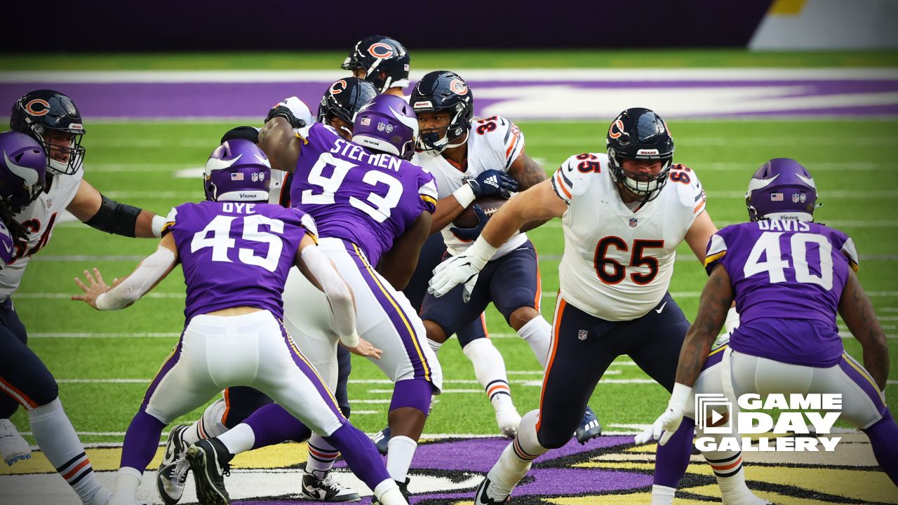 Game Recap: Chicago Bears remain in playoff hunt with 33-27 Week 15 win  over Minnesota Vikings