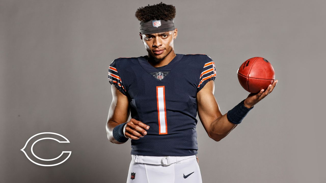 Chicago Bears players editorial photo. Image of briggs - 5889131