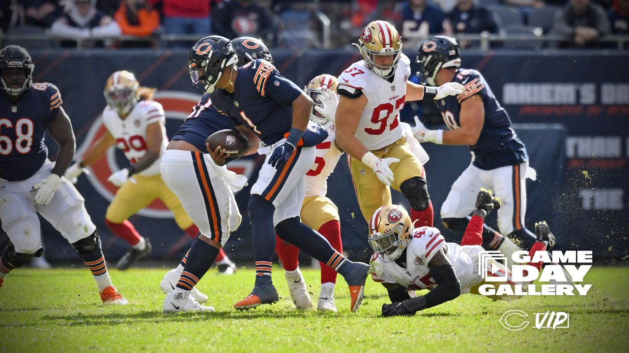 Melee in Bears-49ers game leads to 3 ejections - ABC7 Chicago