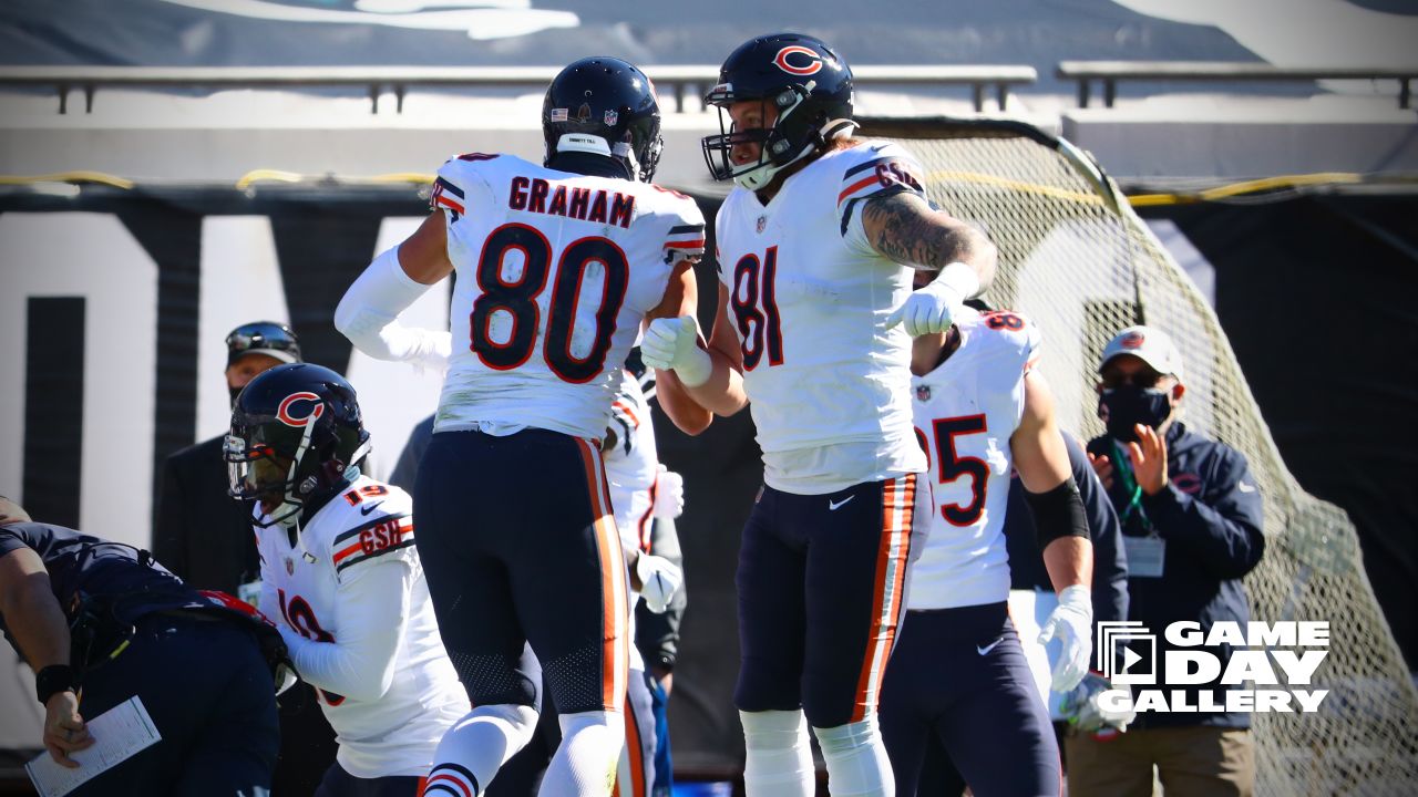 Game Recap: Chicago Bears remain in playoff hunt with 33-27 Week