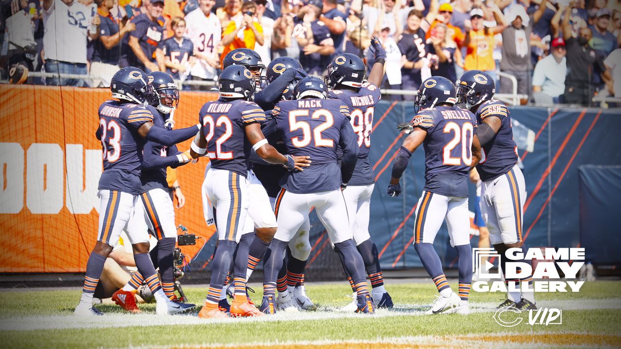 Chicago Bears defensive tackle Khyiris Tonga (95) waits to go into the game  against the Cincinnati Bengals during an NFL football game Sunday, Sept.  19, 2021, in Chicago. The Bears won 20-17. (