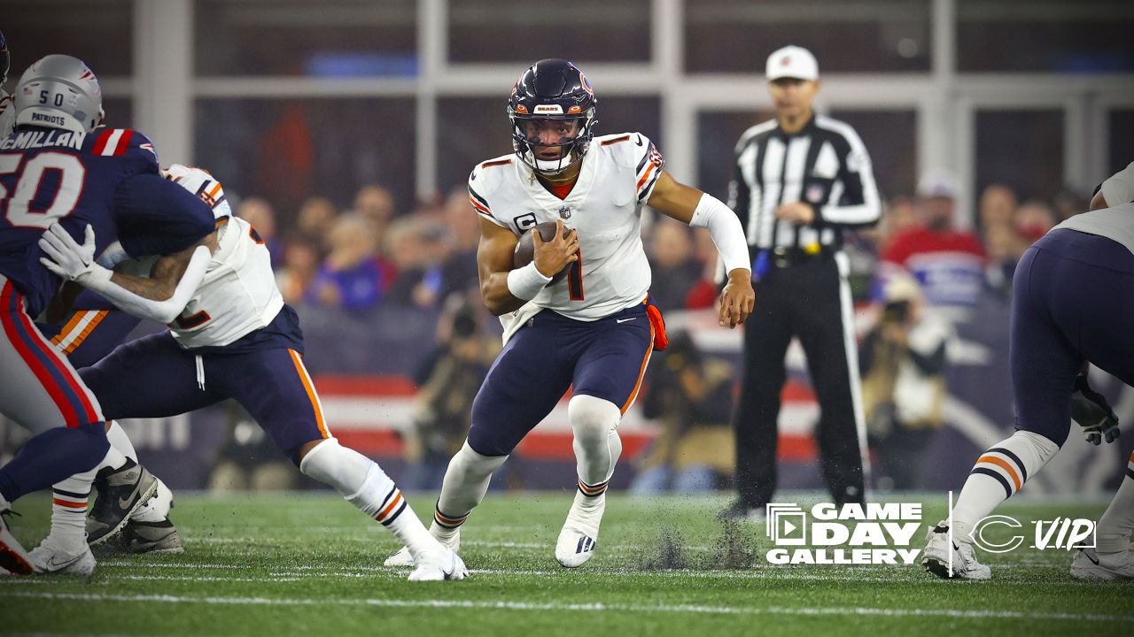 Justin Fields' designed runs brought 'whole different element' to Bears  offense in blowout over Patriots