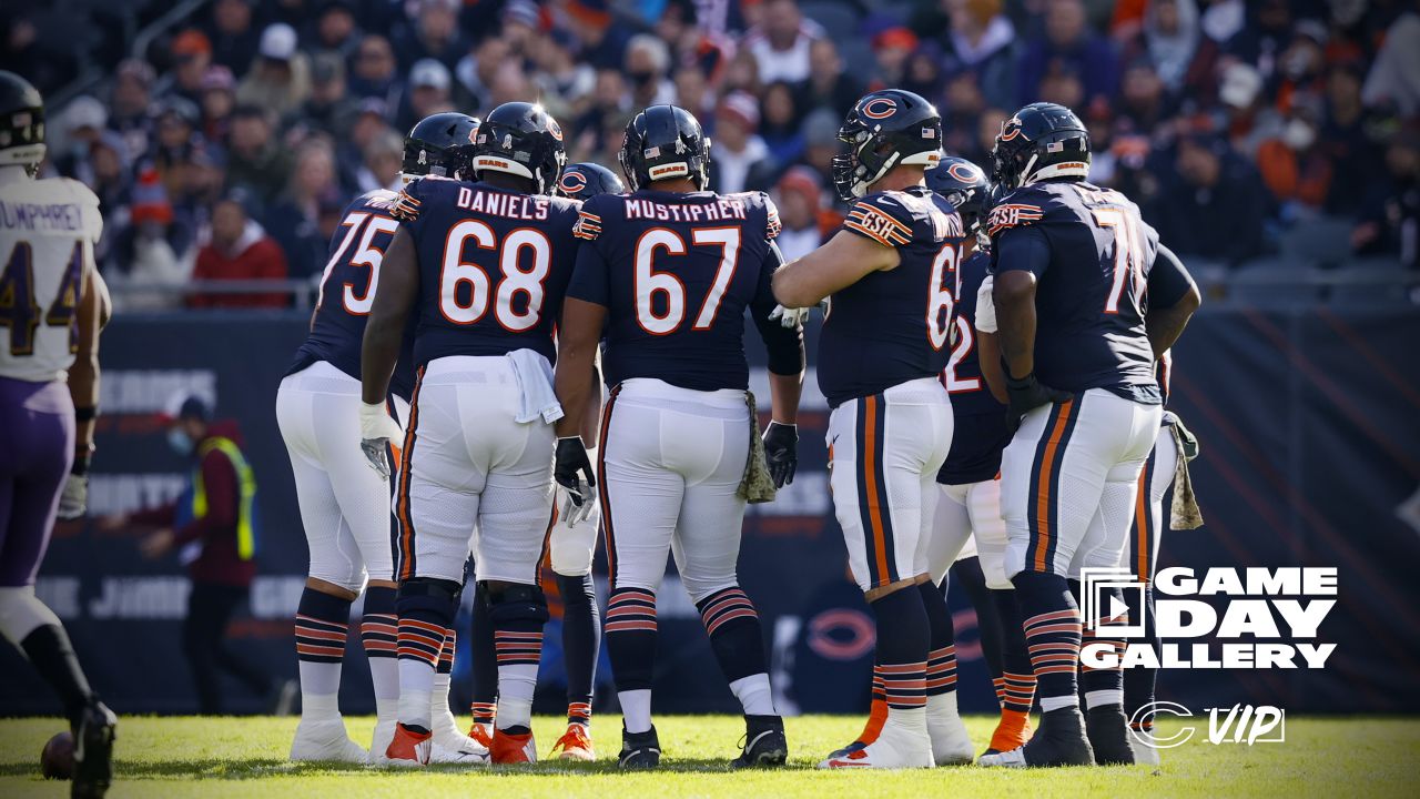 CHICAGO, IL - NOVEMBER 21: Chicago Bears outside linebacker Trevis Gipson ( 99) celebrates after a play during a game between the Chicago Bears and the  Baltimore Ravens on November 21, 2021 at