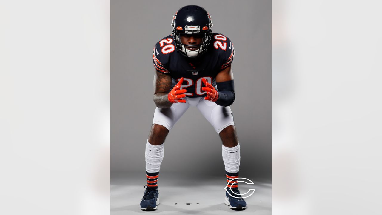 Chicago Bears inside linebacker Roquan Smith (58) warms up before an NFL  football game against the Los Angeles Rams Sunday, Sept. 12, 2021, in  Inglewood, Calif. (AP Photo/Kyusung Gong Stock Photo - Alamy