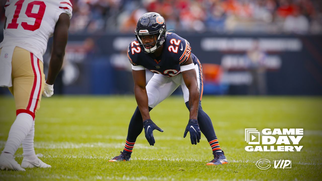 Chicago Bears quarterback Justin Fields, left, celebrates with wide  receiver Ihmir Smith-Marsette after the Bears defeated the San Francisco  49ers 19-10 in an NFL football game Sunday, Sept. 11, 2022, in Chicago. (