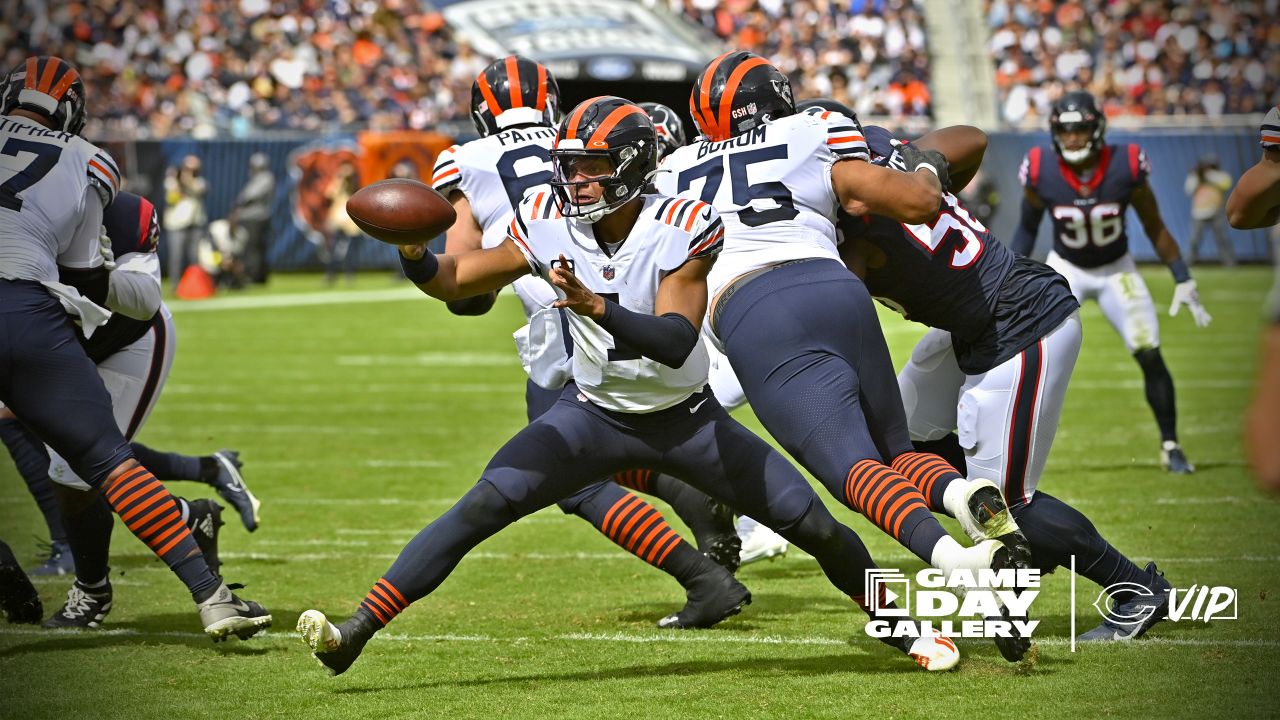 Smith INT sets up game-ending FG as Bears beat Texans 23-20