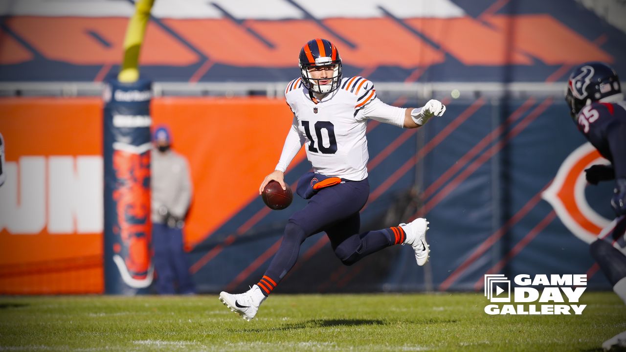 Bears Snap 6-Game Losing Streak, Blow Out Texans at Soldier Field – NBC  Chicago