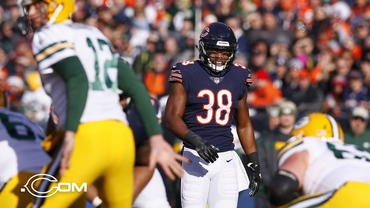 Chicago Bears WRs Robinson, Mooney receive Brian Piccolo Award