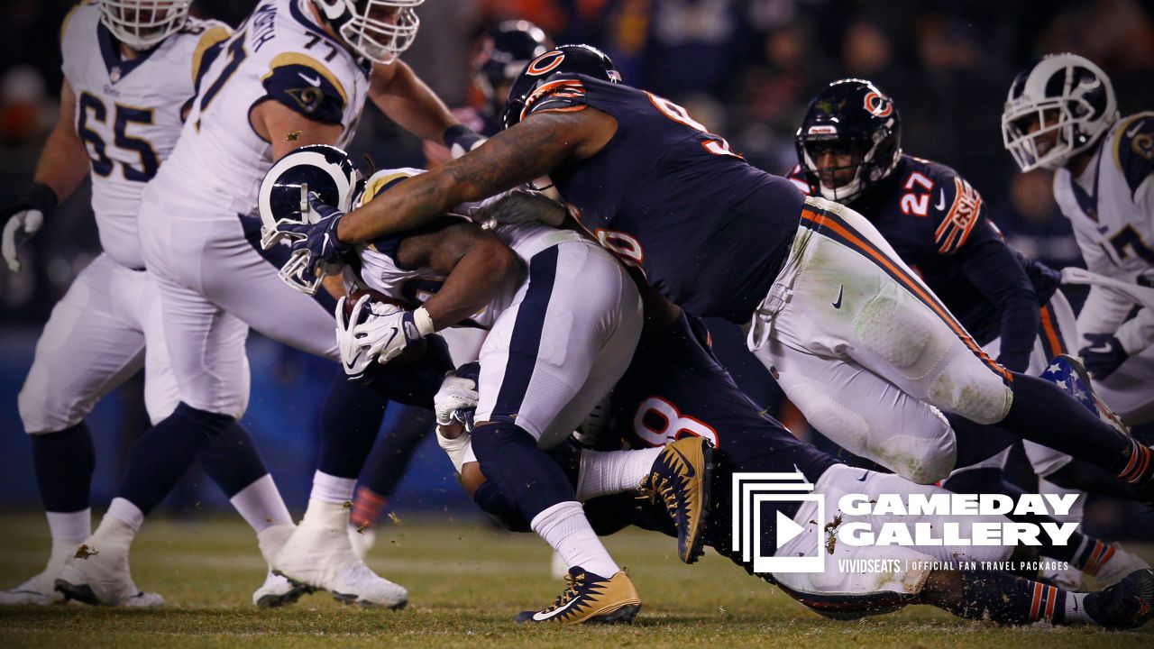 Flashback Friday: Bears defense dominates Rams in primetime