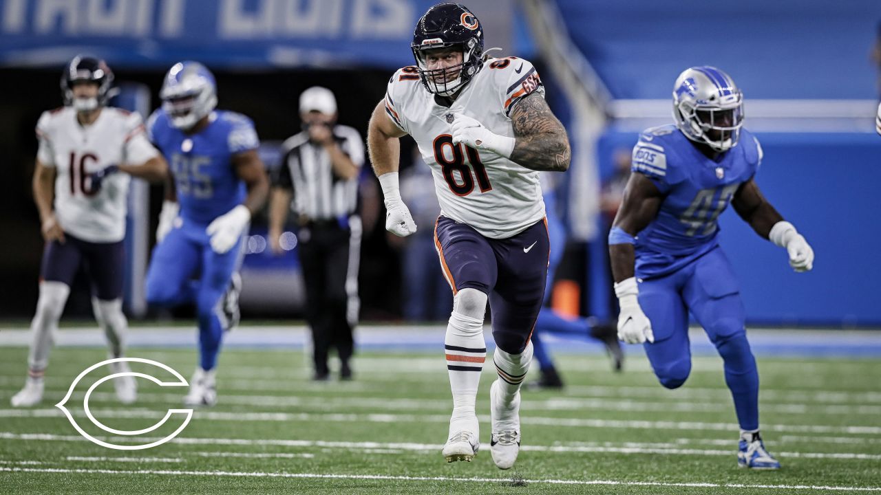 The Bears signed former Lions TE Jesse James to a 1-year deal, per