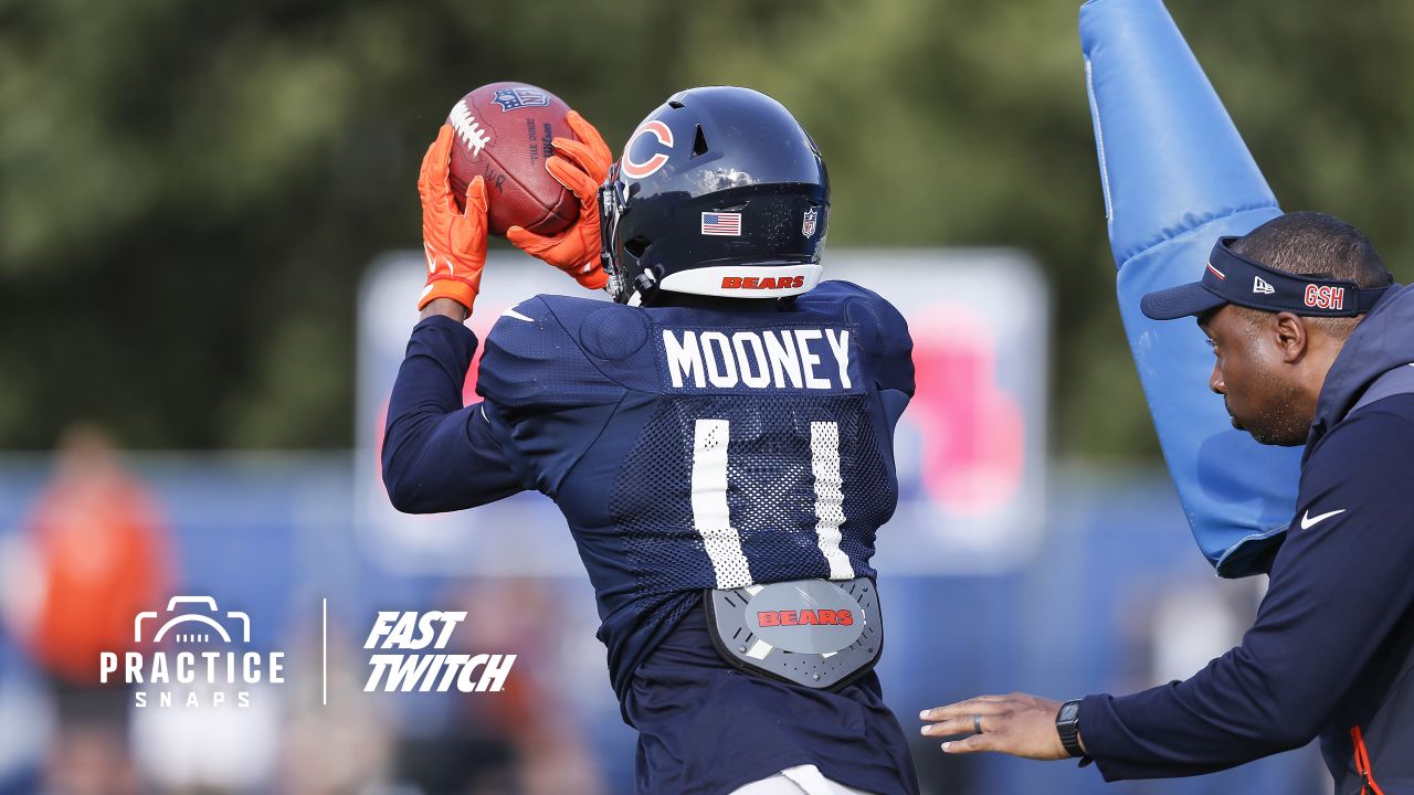 Chicago Bears Training Camp Practice 3 notes: T.J. Edwards shows off his  coverage ability by intercepting Justin Fields