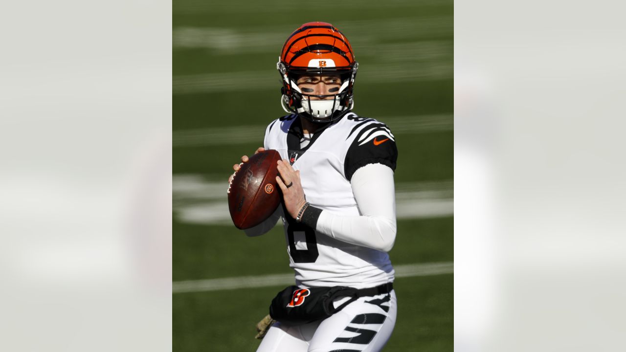 Cincinnati Bengals defensive back Brandon Wilson (40) runs during an NFL  preseason football game against the Washington Football Team, Friday, Aug.  20, 2021 in Landover, Md. (AP Photo/Daniel Kucin Jr Stock Photo - Alamy