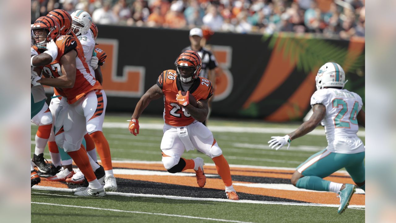 Two Defensive TDs Give Bengals Wild 27-17 Comeback Win