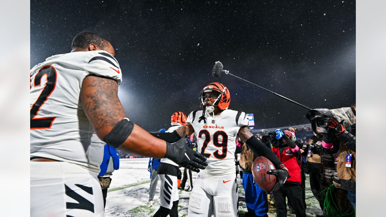 NFL Divisional Round: Bengals at Bills (2:00 CT) — Lineups