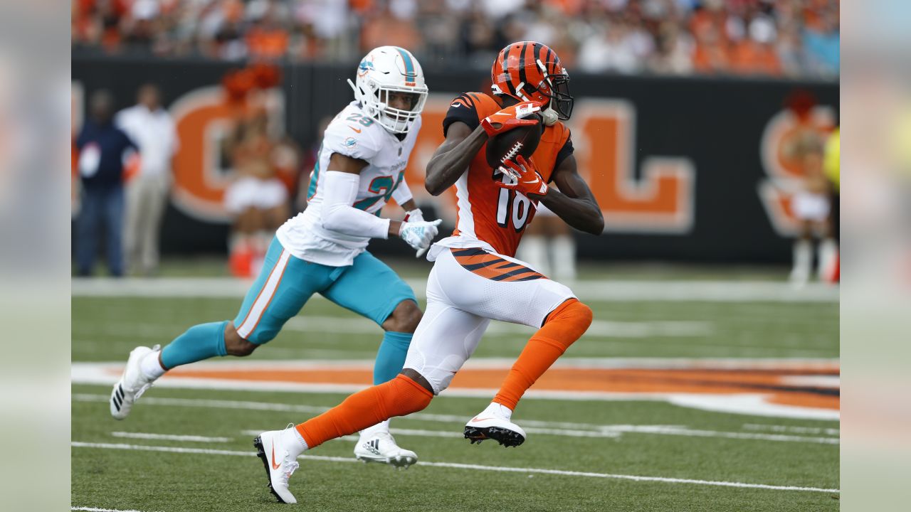 Two Defensive TDs Give Bengals Wild 27-17 Comeback Win