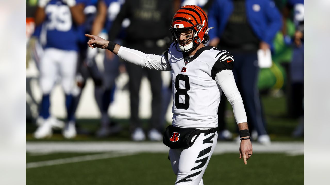 Brandon Wilson of the Cincinnati Bengals runs the ball after a kick