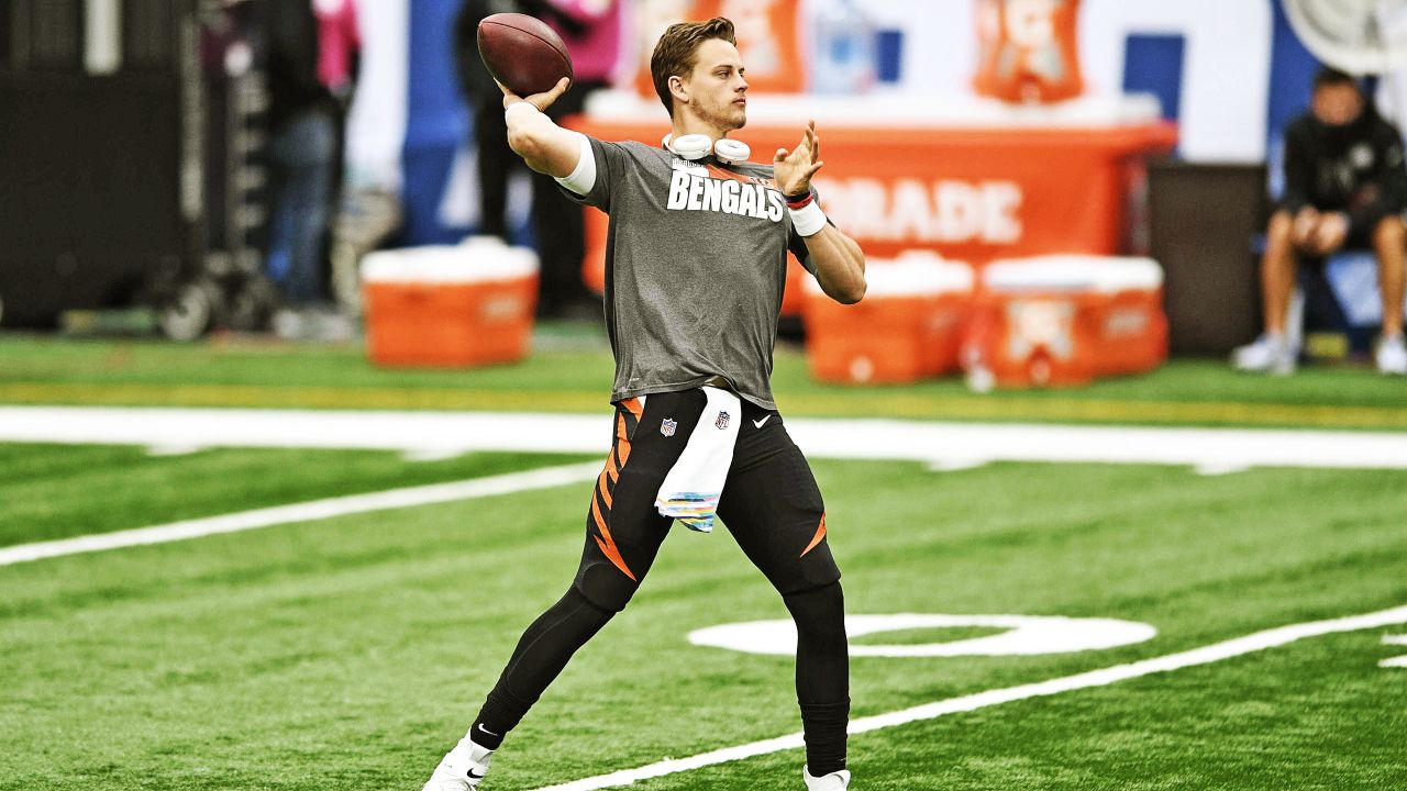 A Crucial Catch patch is on the jersey of Indianapolis Colts quarterback  Philip Rivers (17) as he warms up before an NFL football game against the  Cincinnati Bengals, Sunday, Oct. 18, 2020, in Indianapolis. (AP Photo/AJ  Mast Stock Photo - Alamy