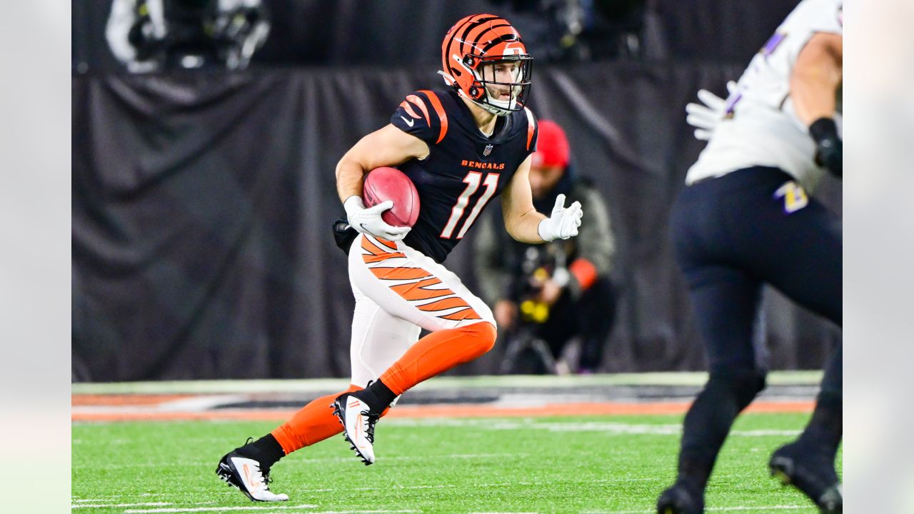 The Cincinnati Bengals huddle during an NFL wild-card football game against  the Baltimore Ravens on Sunday, Jan. 15, 2023, in Cincinnati. (AP  Photo/Emilee Chinn Stock Photo - Alamy