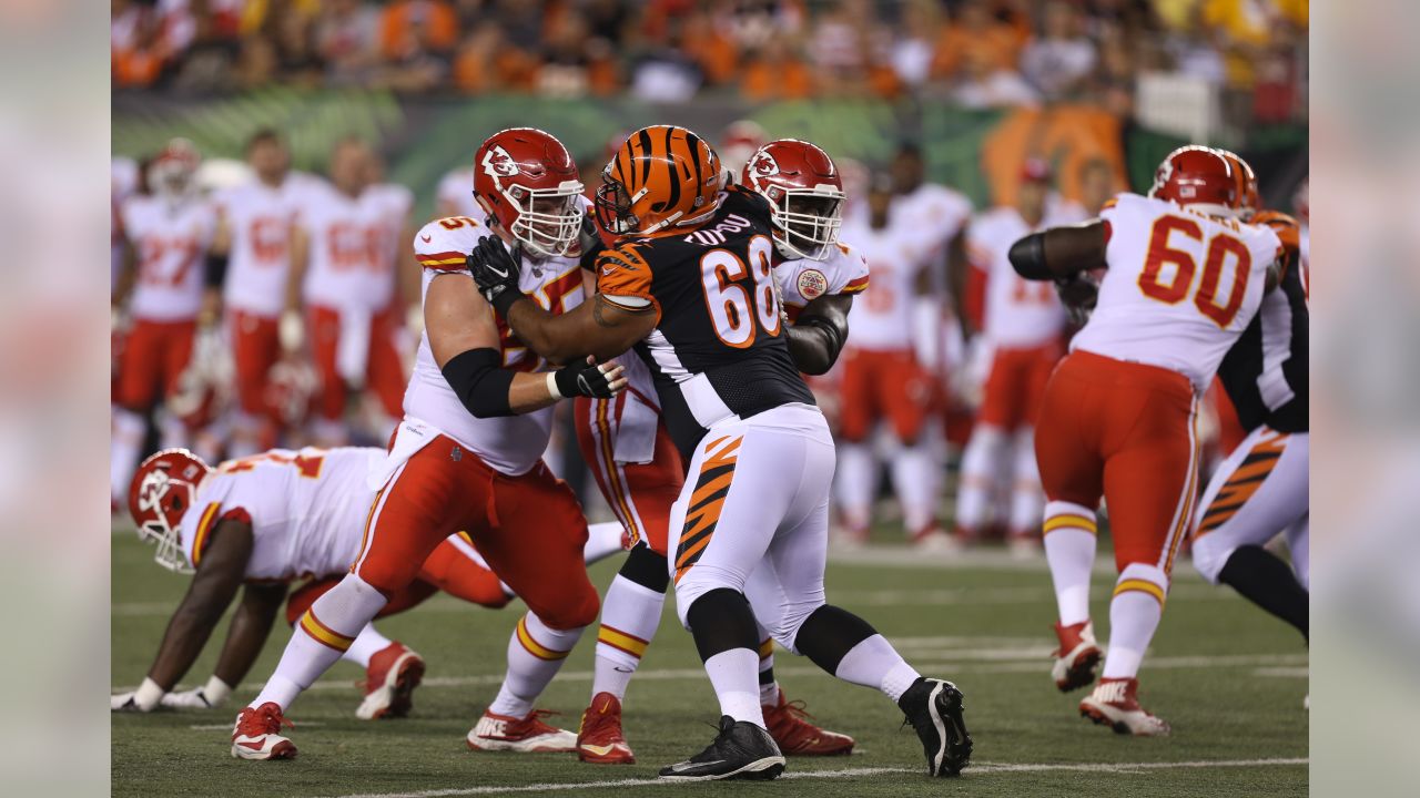 Cincinnati Bengals center Billy Price (53) after an NFL football preseason  game between the Indianapolis Colts and the Cincinnati Bengals at Paul  Brown Stadium in Cincinnati, OH. Adam Lacy/CSM Stock Photo 