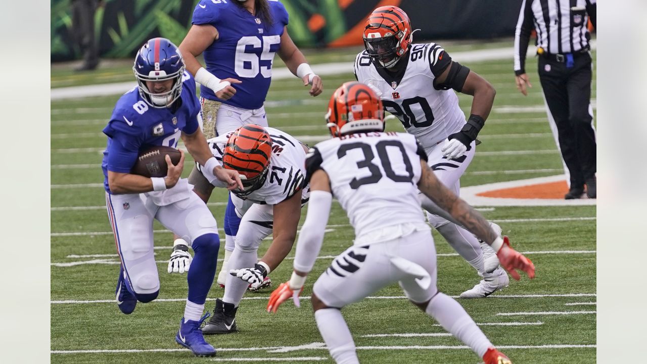 Bengals give up lead late in 4th, fall to Giants 25-22