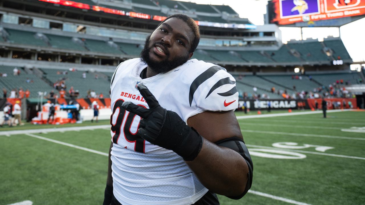 Bengals elevate Tyler Shelvin and activate Cam Taylor-Britt