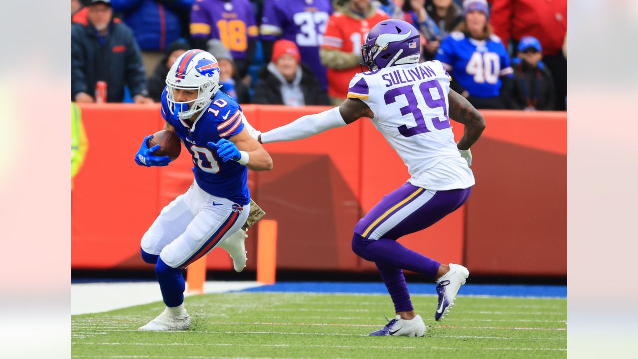 Vikings stun Bills 33-30 in overtime thriller