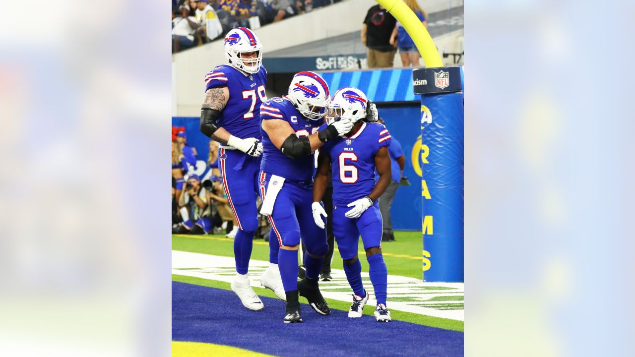 Bills' Spencer Brown Celebrates Stefon Diggs TD with Beer