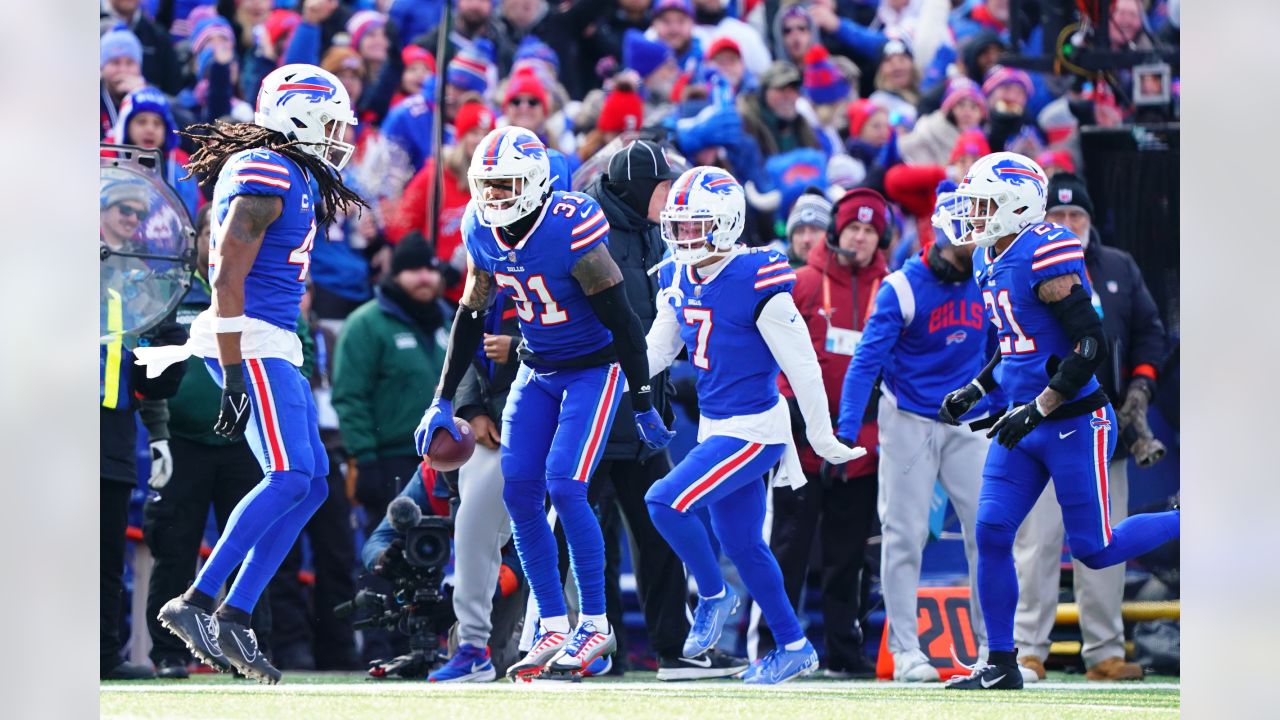 Dolphins vs. Bills final score, results: Buffalo hangs on in  turnover-filled game, advances to divisional round