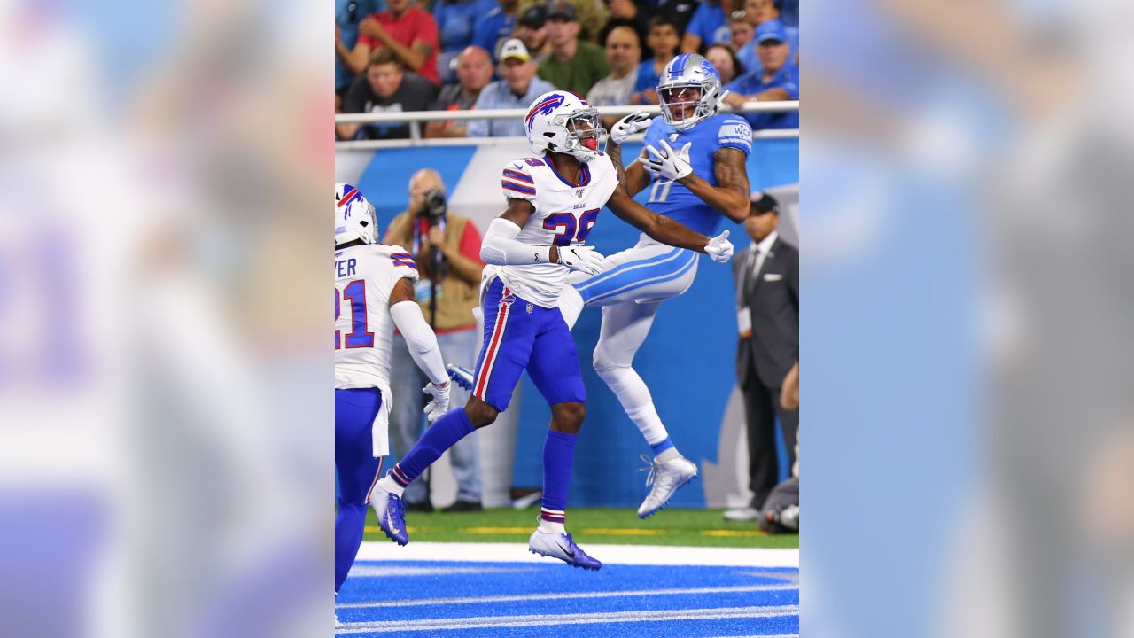 DETROIT, MI - NOVEMBER 24: Detroit Lions Running Back (42) Justin Jackson  receives the opening kickoff in the game between Buffalo Bills and Detroit  Lions on November 24, 2022 in Detroit, MI (