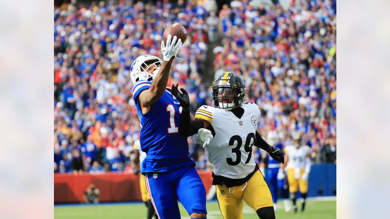 Buffalo Bills wide receiver Gabe Davis (13) celebrates a reception