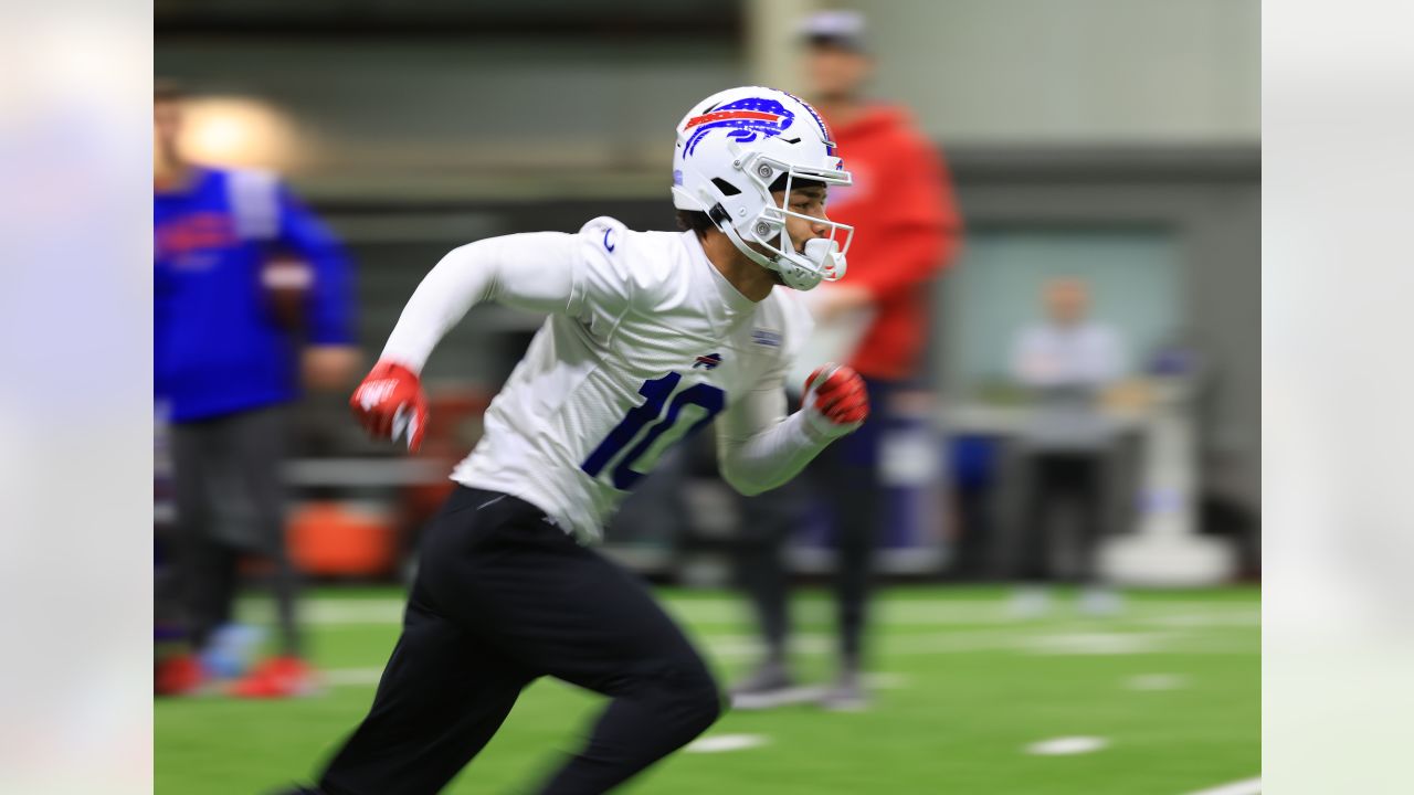 Chicago Bears Battle Josh Allen, Bills in Freezing Bear Weather