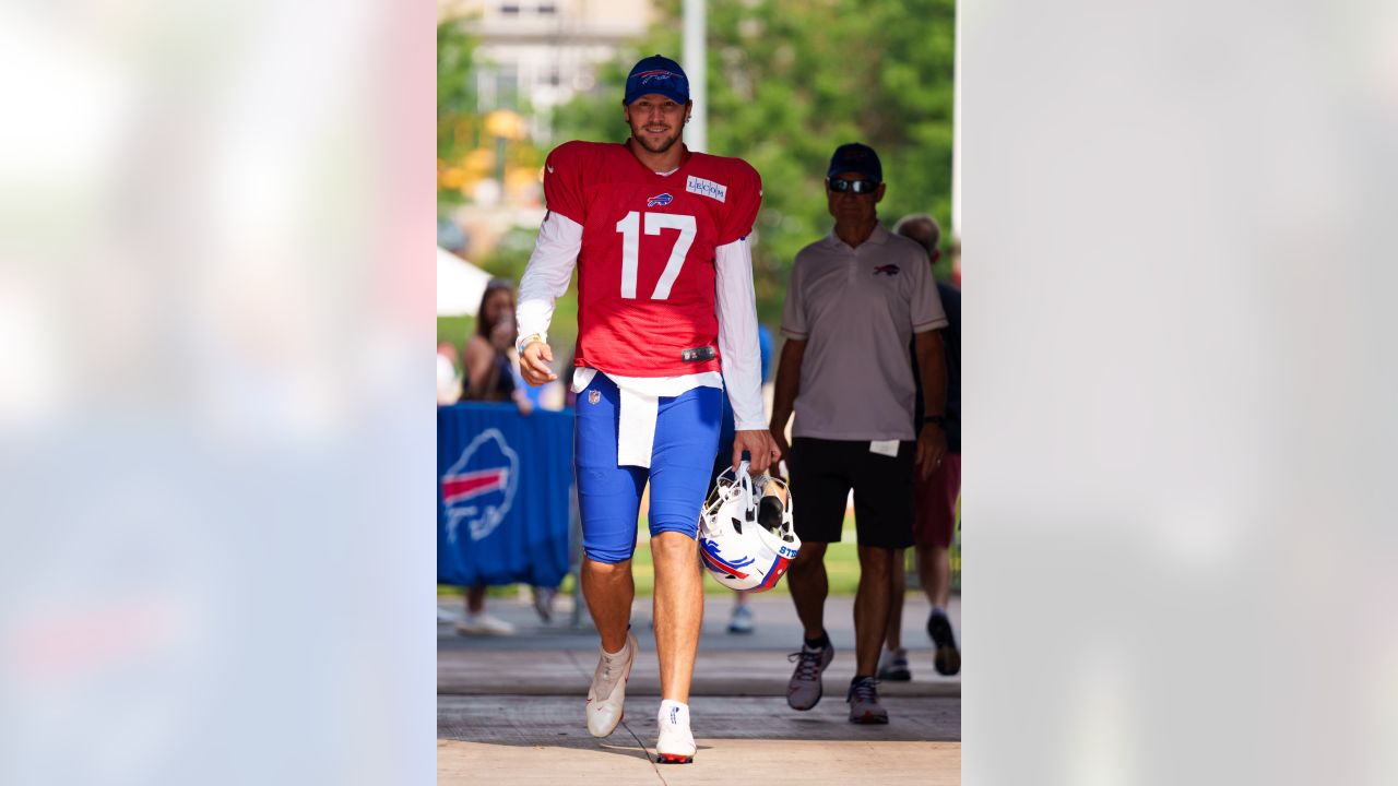 Recapping Day 5 of Bills Camp: Damar Hamlin Puts On The Pads, One Bills  Live