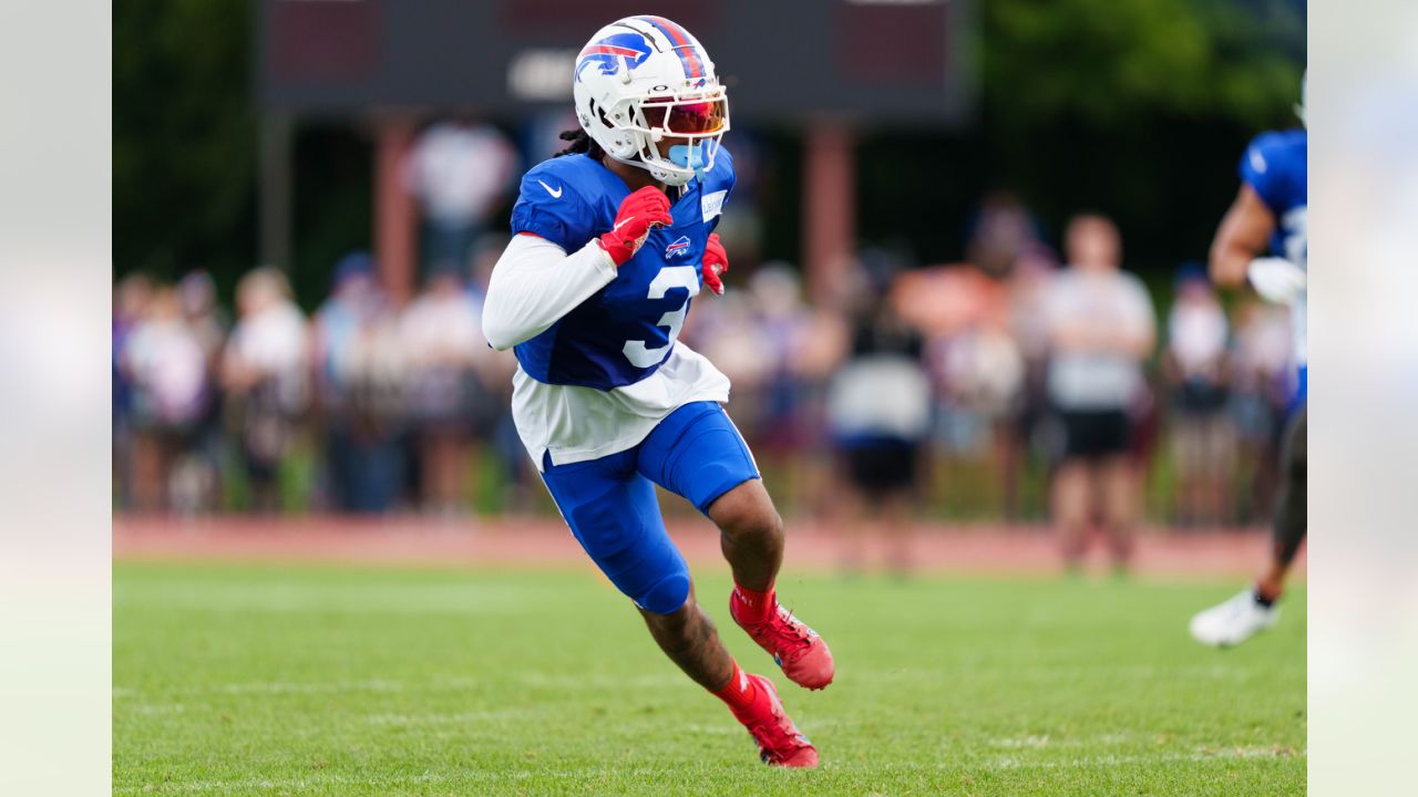 Training camp highlight: Buffalo Bills safety Damar Hamlin snags pick-six  vs. Bills quarterback Matt Barkley