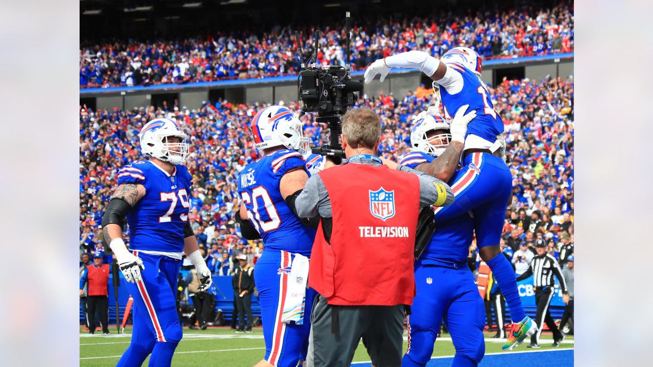 Bills blow out Steelers, photos