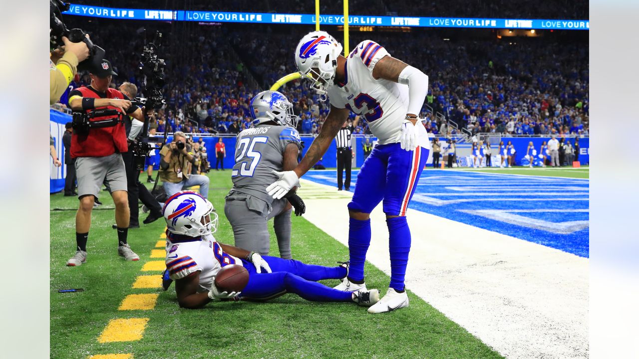 Social media feasts on Bills' Thanksgiving win over the Lions