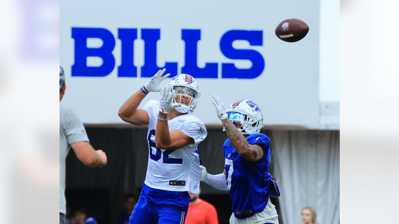 Buffalo Bills offensive lineman Tommy Doyle (72) warms up during practice  at the NFL football team's training camp in Pittsford, N.Y., Tuesday, Aug.  2, 2022. (AP Photo/Joshua Bessex Stock Photo - Alamy