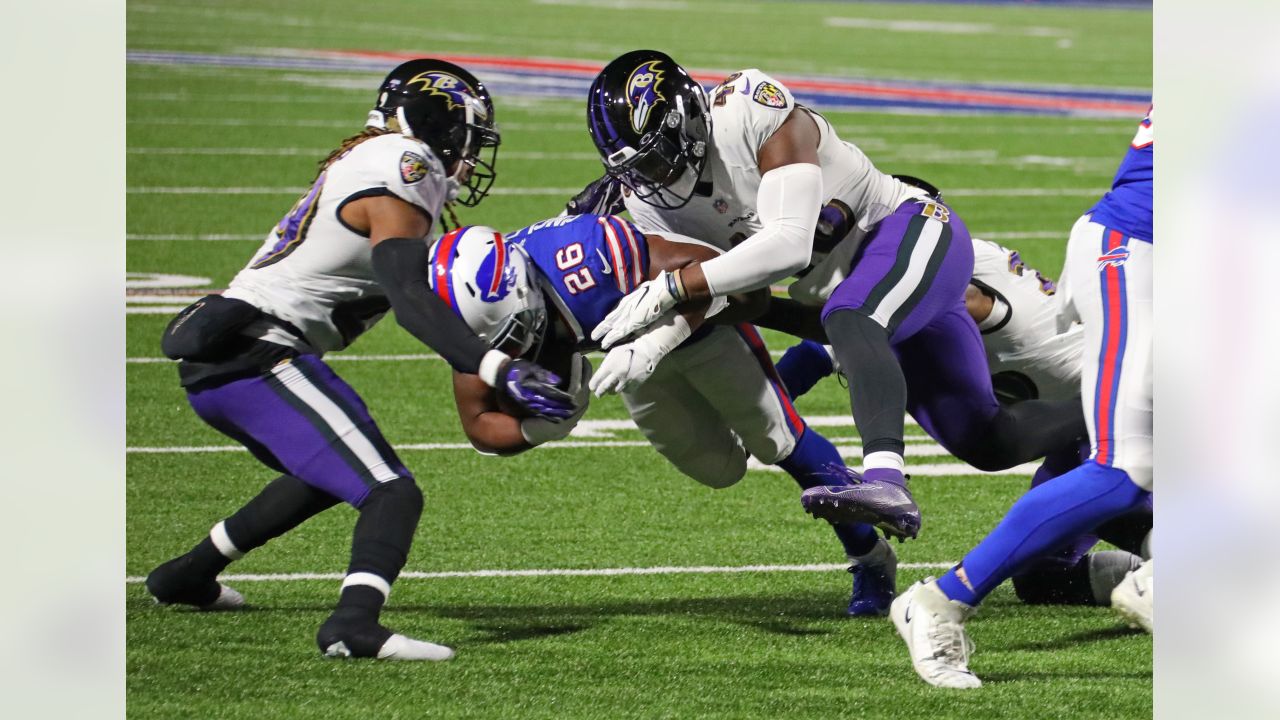 Longtime Bills DE Jerry Hughes finally finding playoff glory