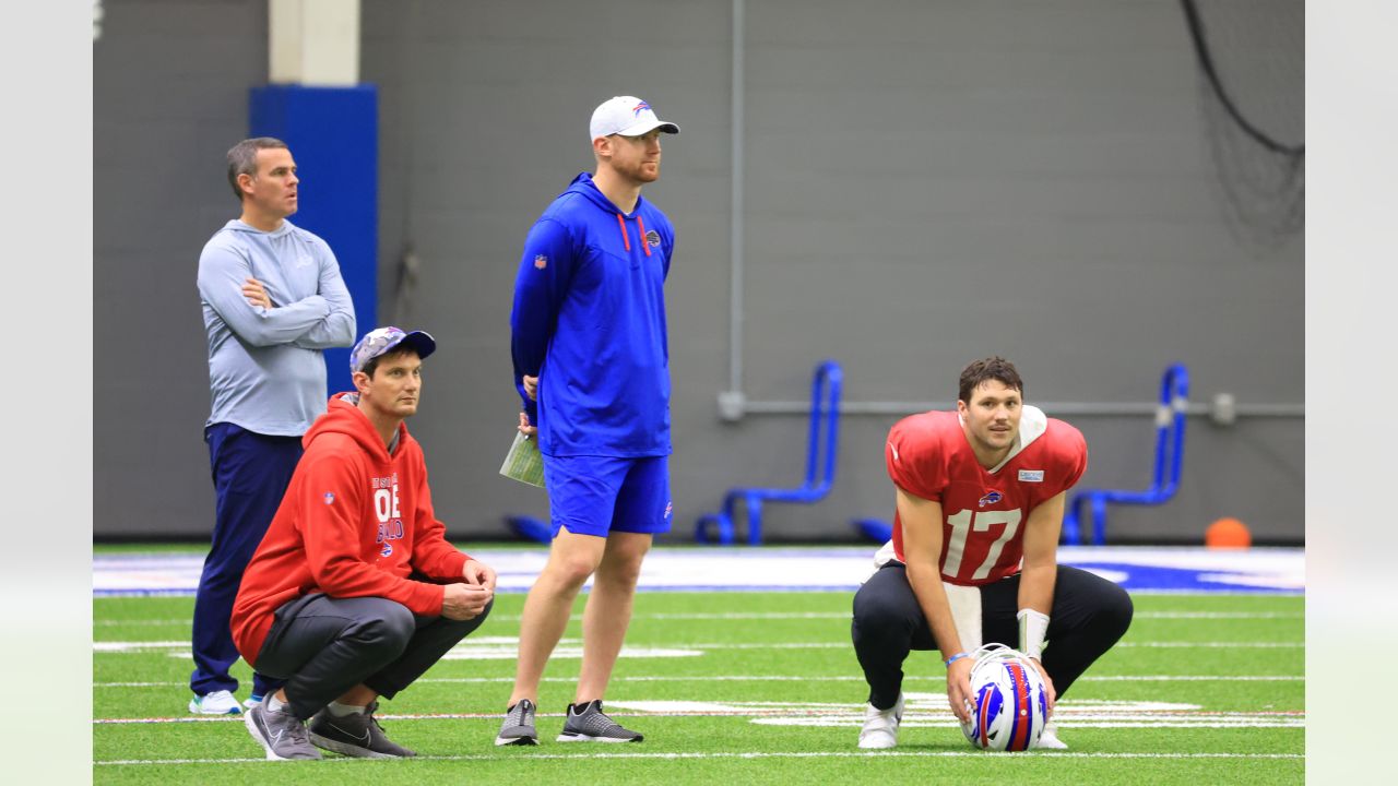 Why this Buffalo Bills fan is running 17 miles to the MNF home opener