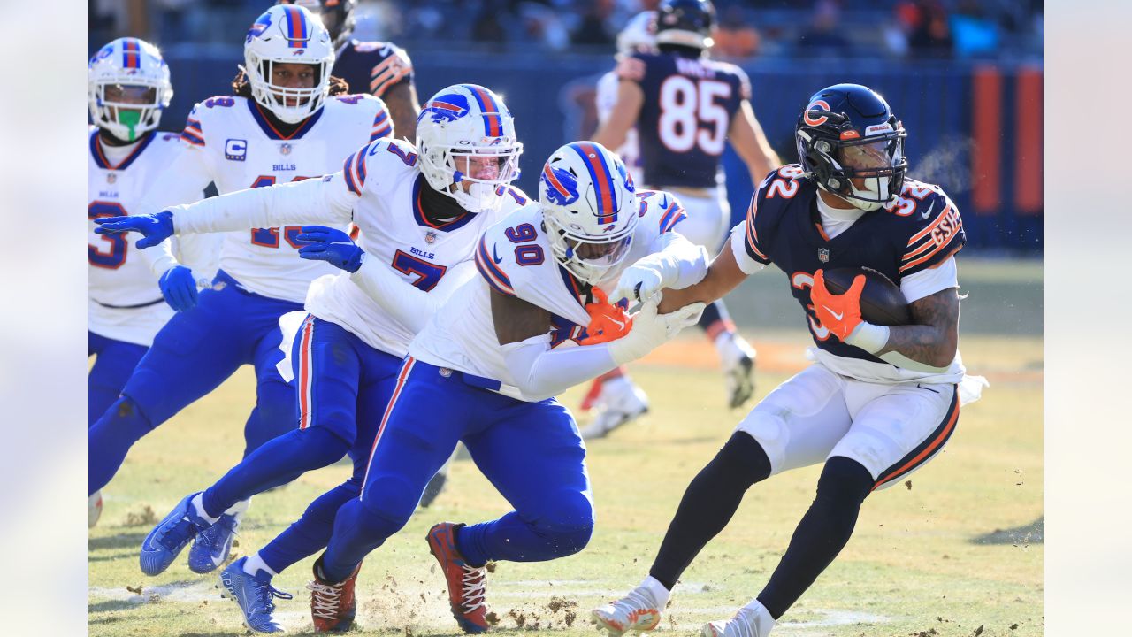 Buffalo Bills clinch AFC East title for third-straight season with win over  Bears