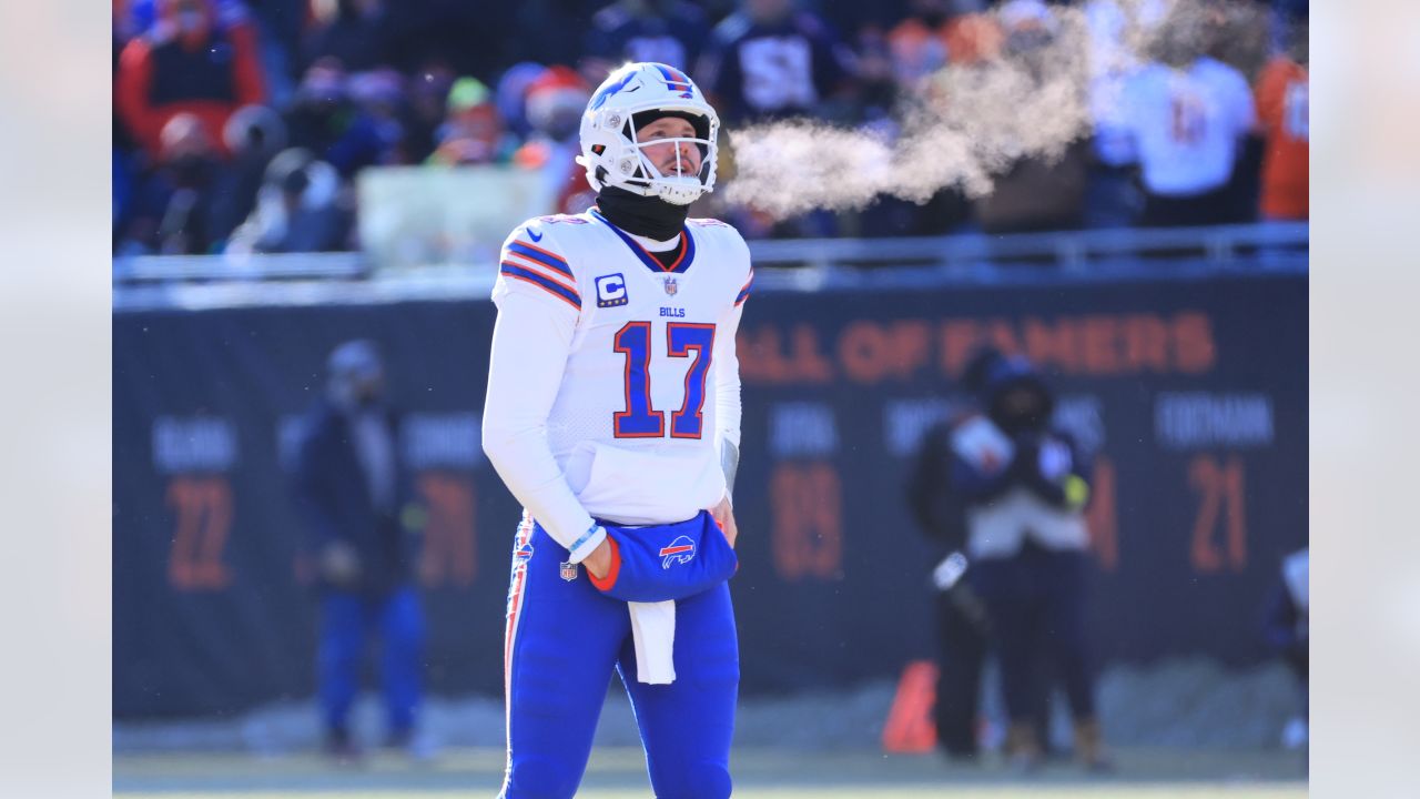 Buffalo Bills Looking To Clinch AFC East on Christmas Eve, Going Deep  Podcast Bears Preview