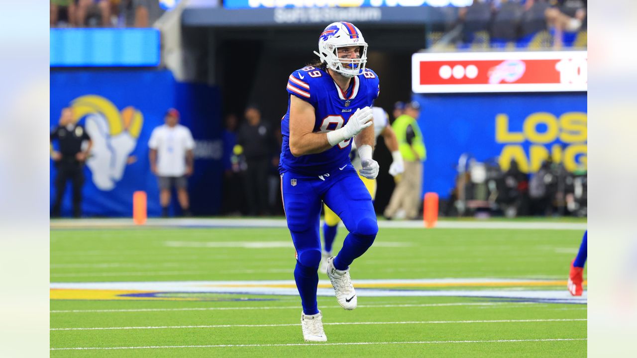 Josh Allen's heroic second half leads Bills over Rams 31-10