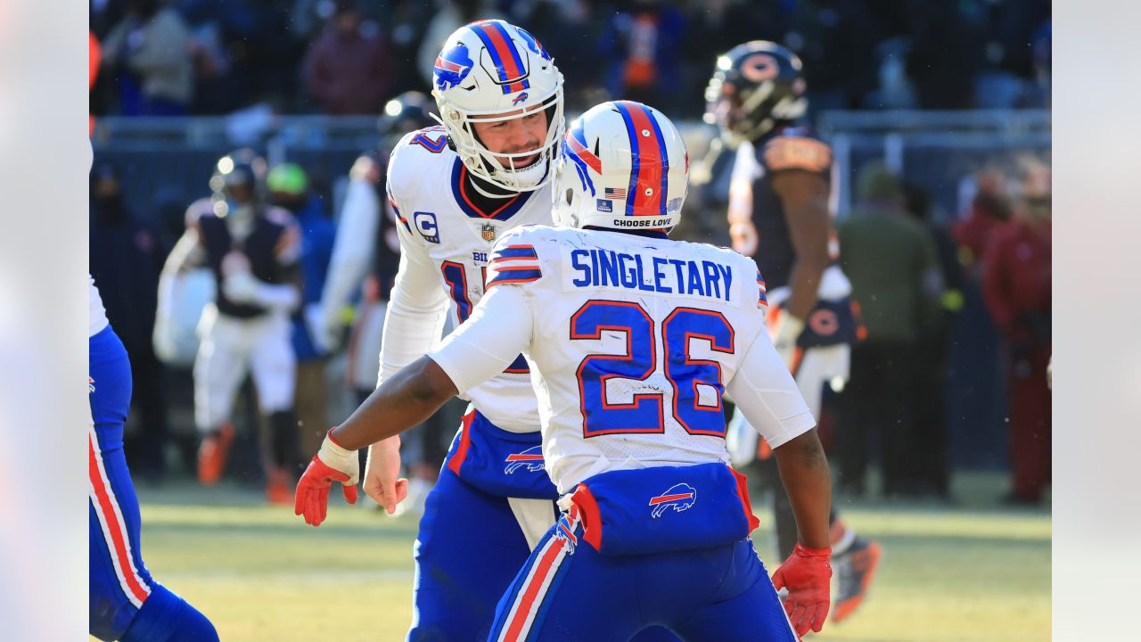 Buffalo Bills clinch AFC East title for third-straight season with win over  Bears