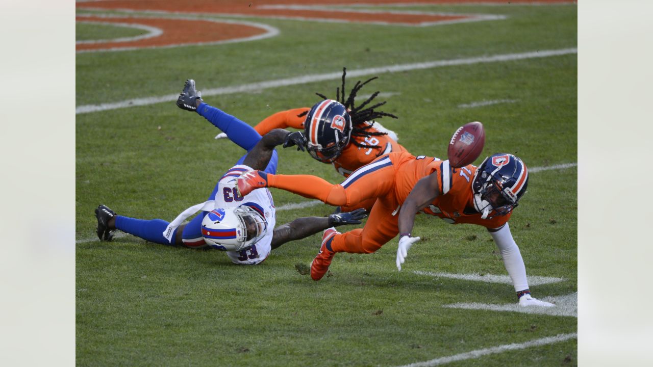 Bills Beat Broncos 48-19 for First AFC East Crown Since 1995