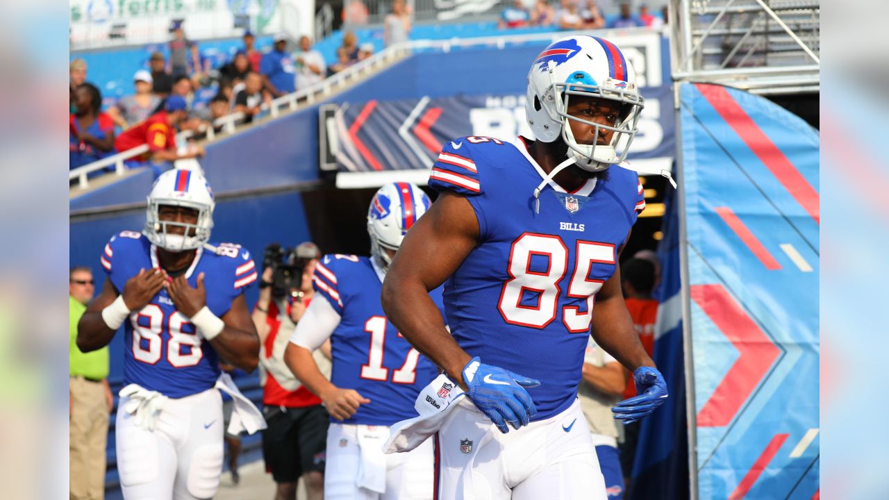 August 17, 2017: Buffalo Bills tight end Charles Clay (85) in action during  the NFL game